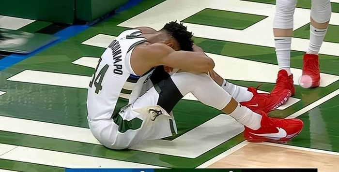 开云网站-对手核心巨头全缺席，仍惨败33分，所有人都理解你要交易离开的心|森林狼|雄鹿|扬尼斯-阿德托昆博|鲍比-波蒂斯|密尔沃基雄鹿队_新浪体育_新浪新闻