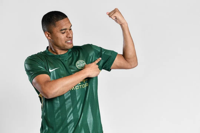 “中超第一年，进20球”——浙江新援瓜里拉帕的小目标！|浙江队|杭州绿城|浙江绿城|球迷|主场_新浪体育_新浪新闻